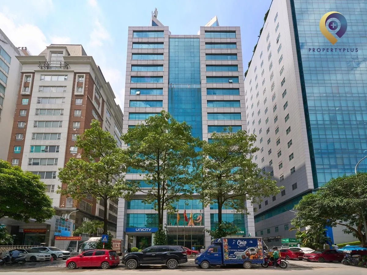 Toàn cảnh tòa nhà Việt Á Tower nhìn từ mặt trước, Quận Cầu Giấy